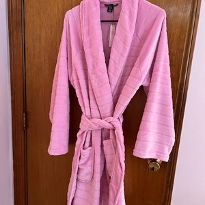 Victoria’s Secret Women’s Robe